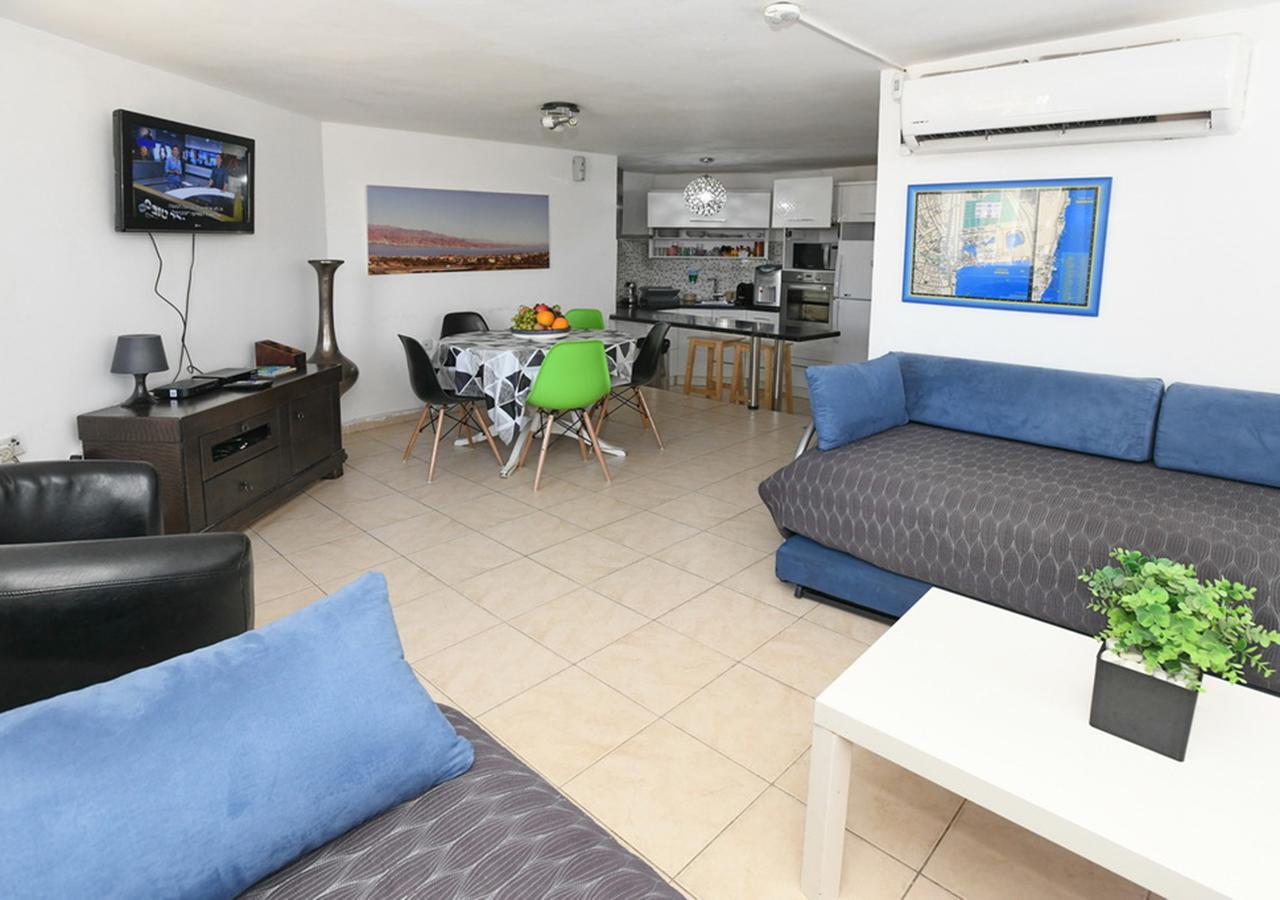 Avi'S Suites Eilat Exterior photo