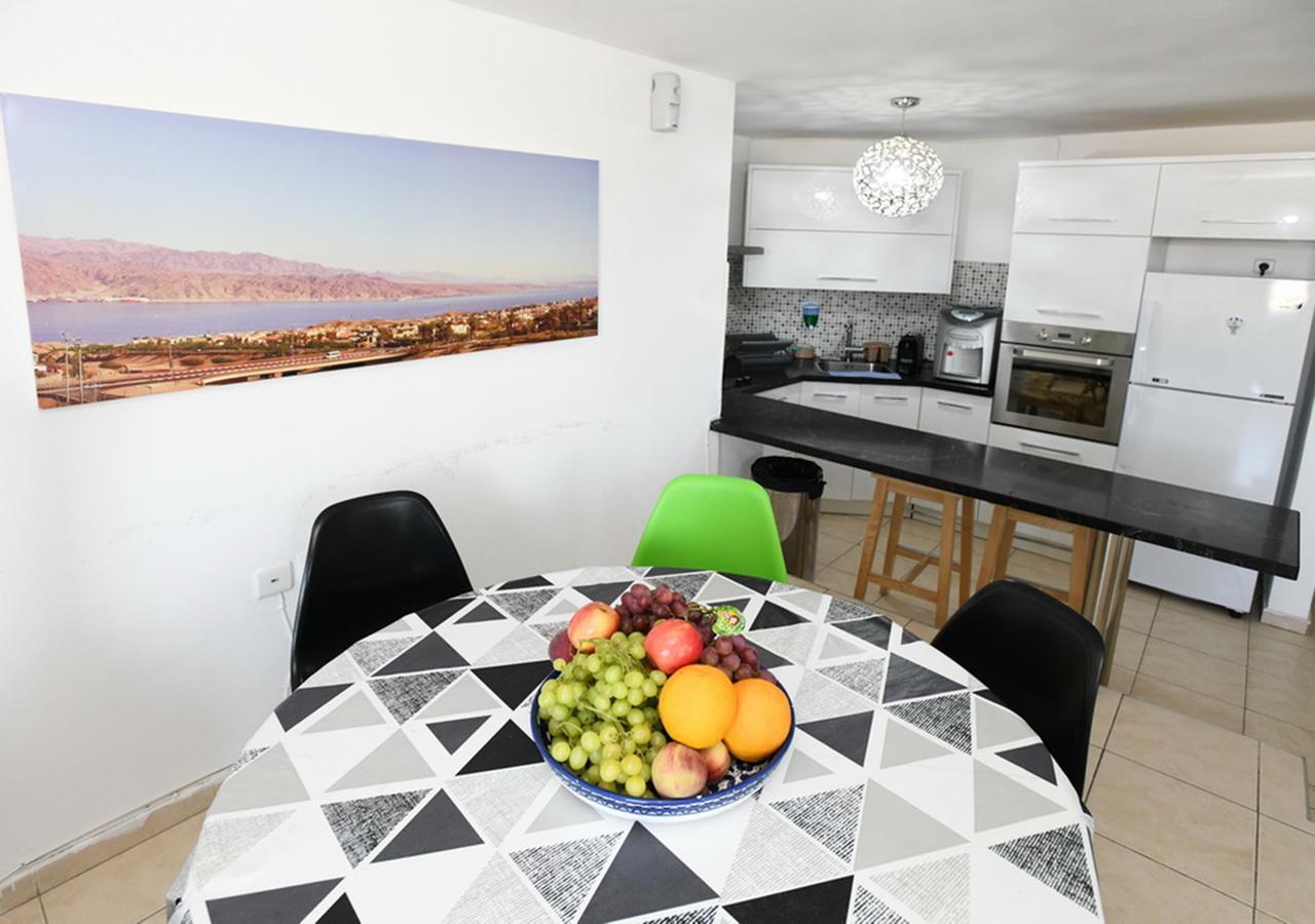 Avi'S Suites Eilat Exterior photo